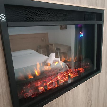 Apartamentosturisticos Avila Puerta Del Alcazar 0-1 外观 照片