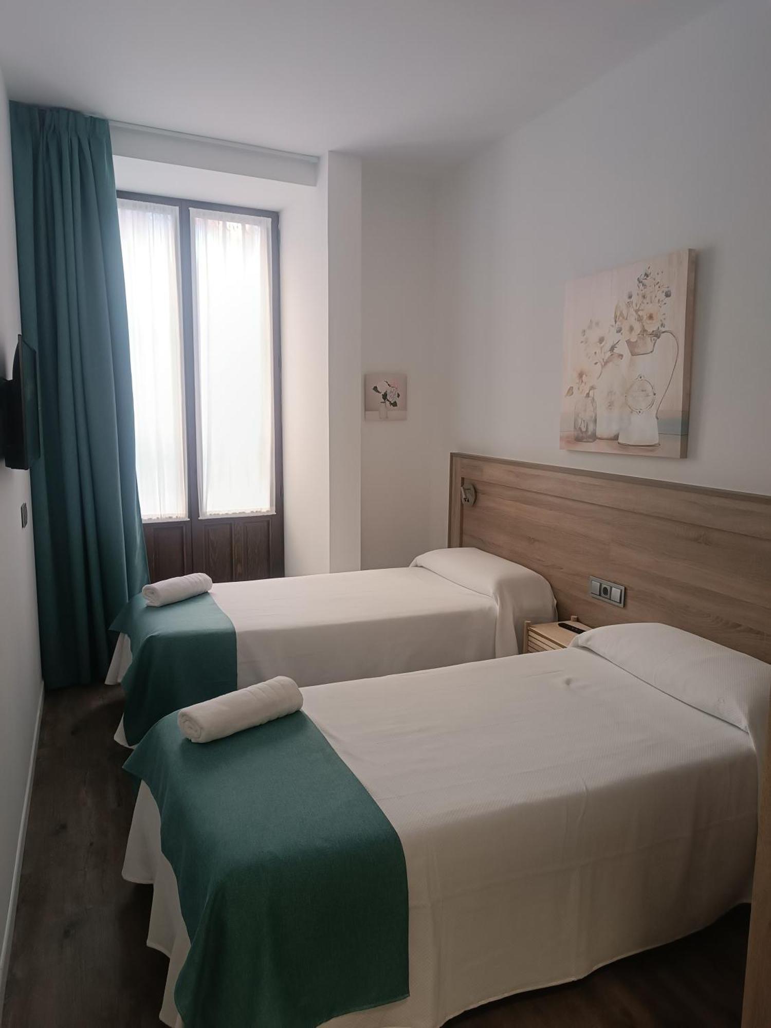 Apartamentosturisticos Avila Puerta Del Alcazar 0-1 外观 照片